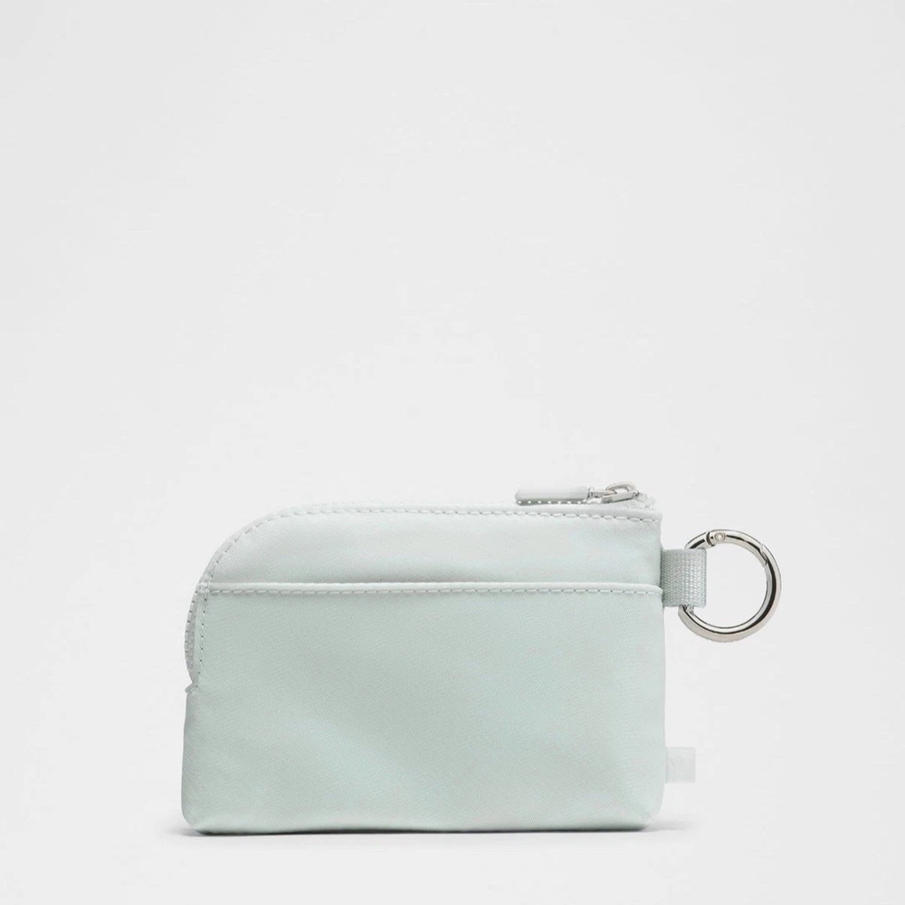 NWT Lululemon Clippable Card Pouch Mint Breeze White - Picture 2 of 5